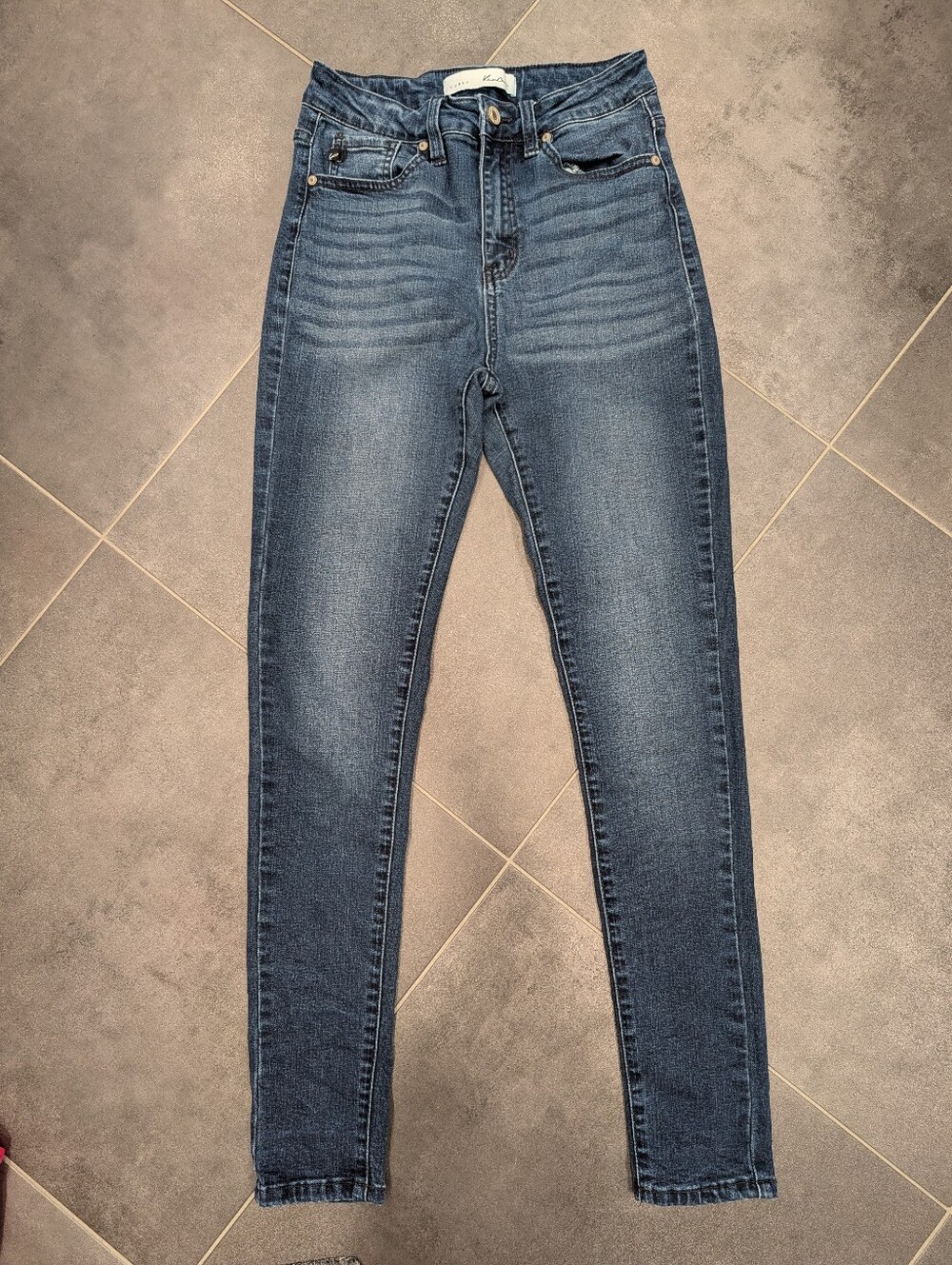 KanCan Dark Wash, High Rise Skinny Jean Size 26